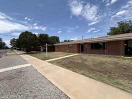 featured image of 609 S Plains Park Dr #1