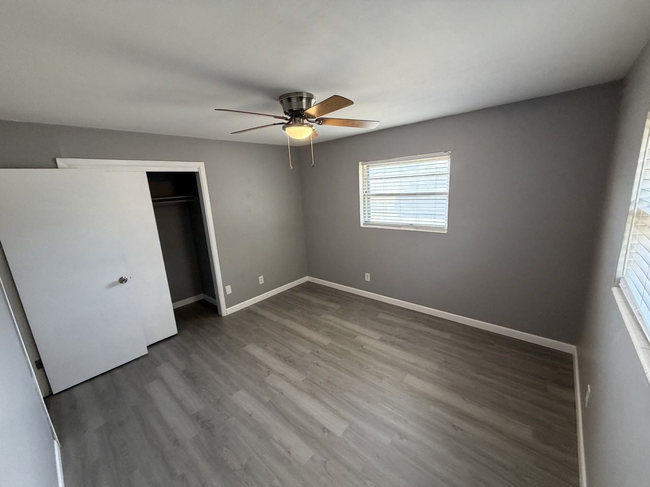609 S Plains Park Dr #1 - Photo 7 of 17