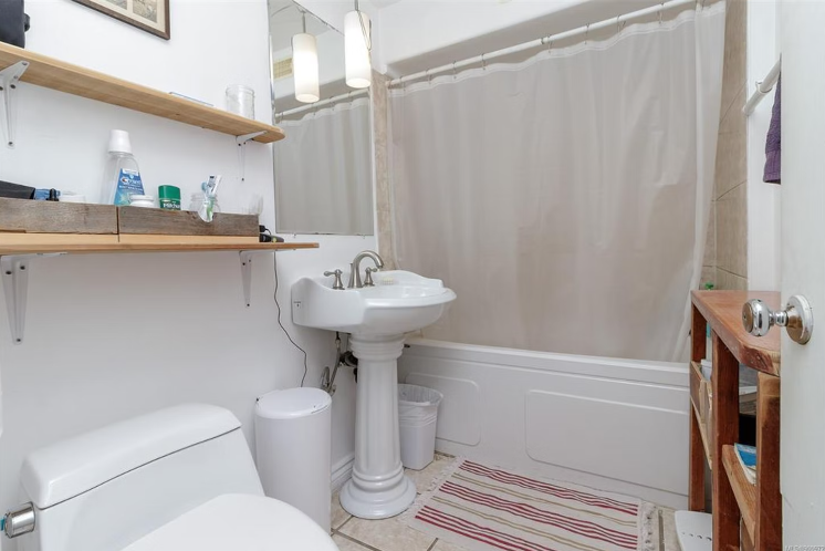 639 Prideaux St - Photo 7 of 13