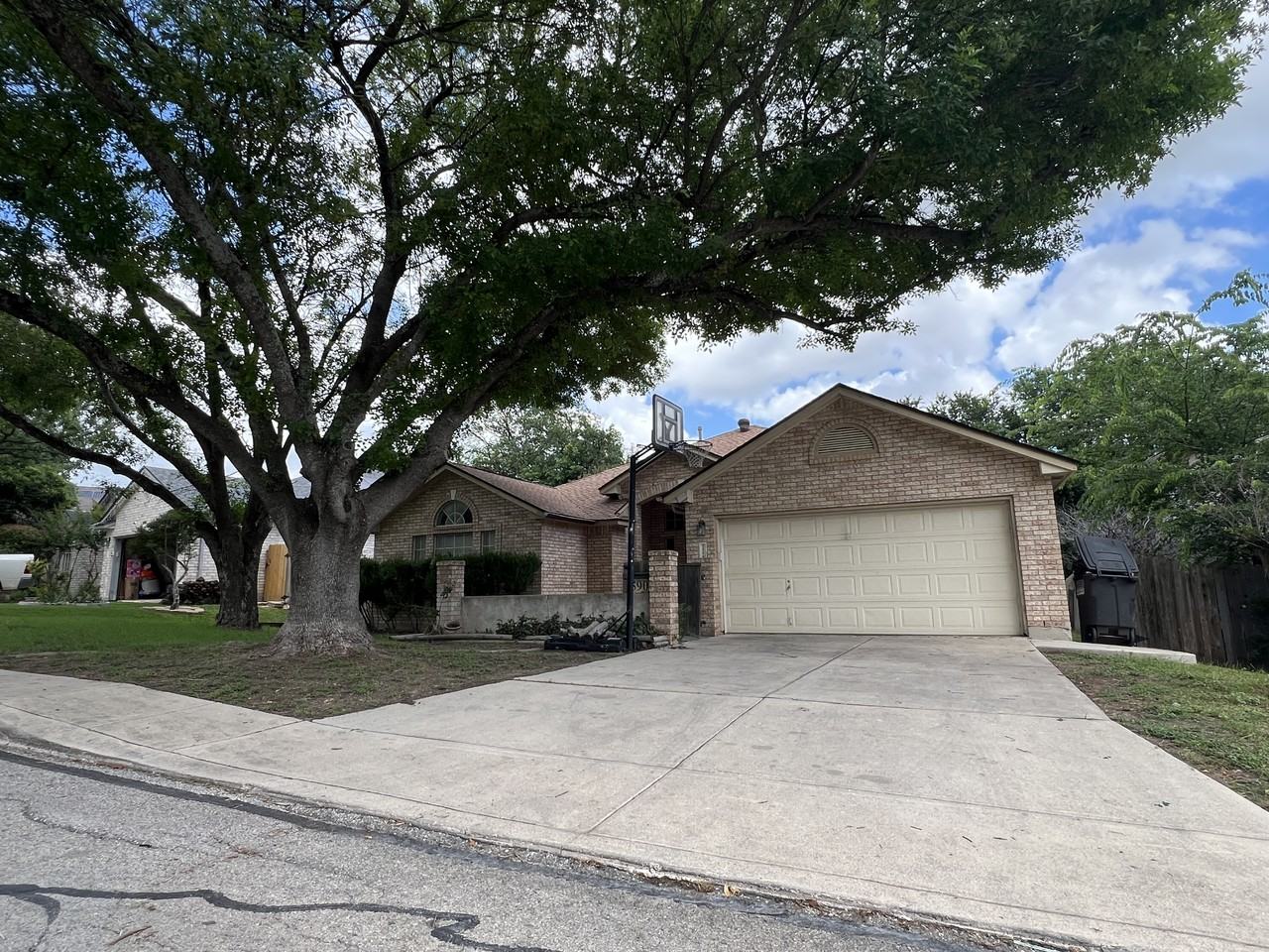 5904 Creekway #1