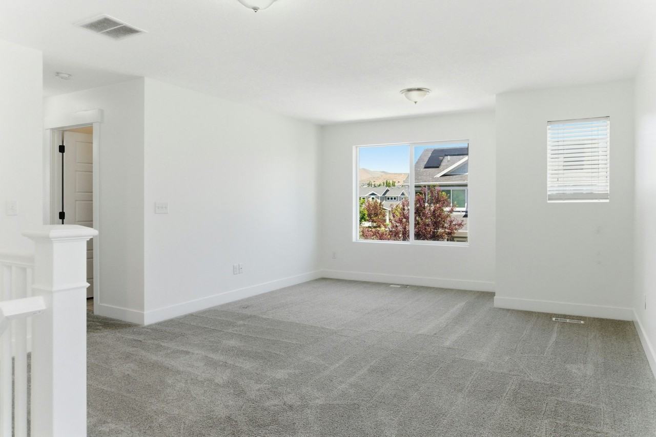 5152 East Sequoia Way - Photo 6 of 17