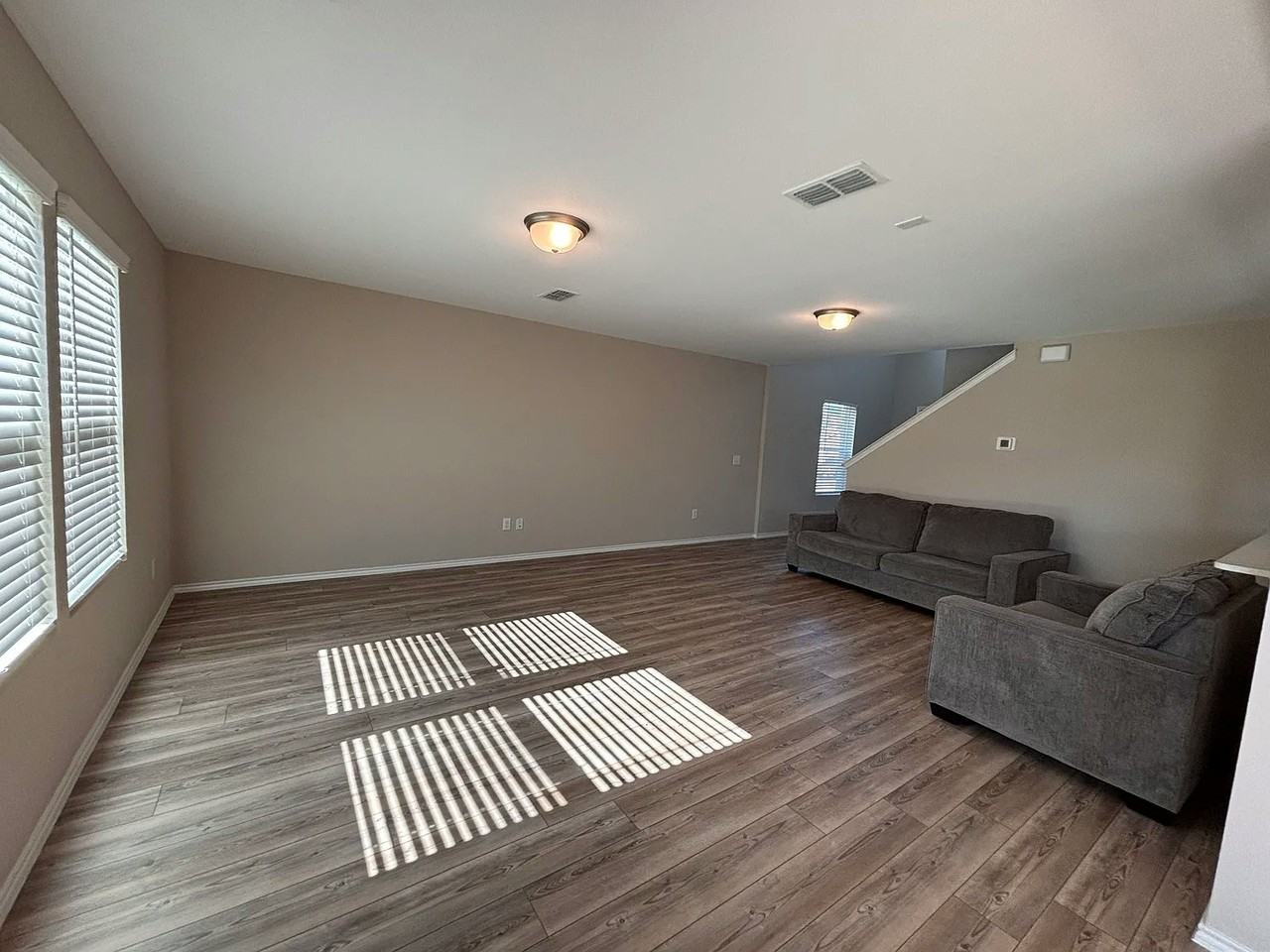 814 Lake Fletcher Rd - Photo 5 of 47