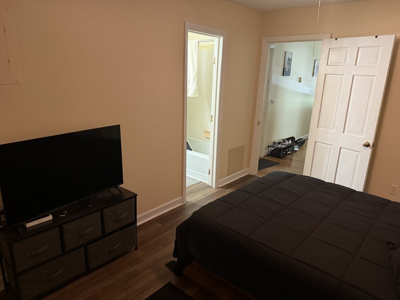 131 W Home Ave #4 - Photo 5 of 10
