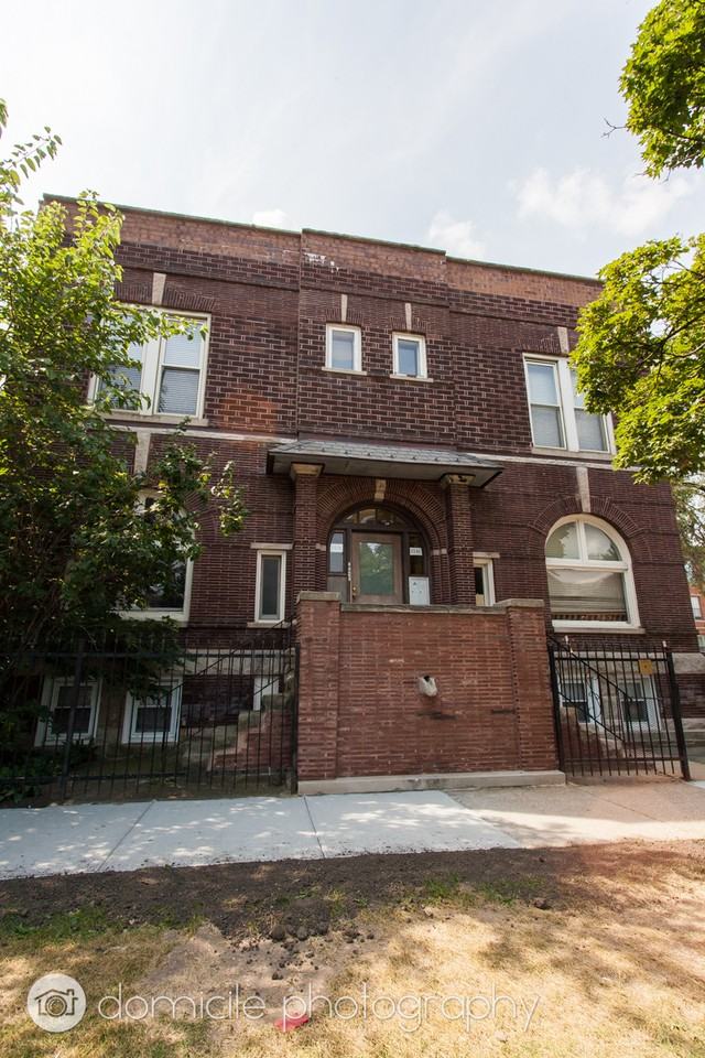 1533 W Leland Ave #1E - Photo 2 of 14