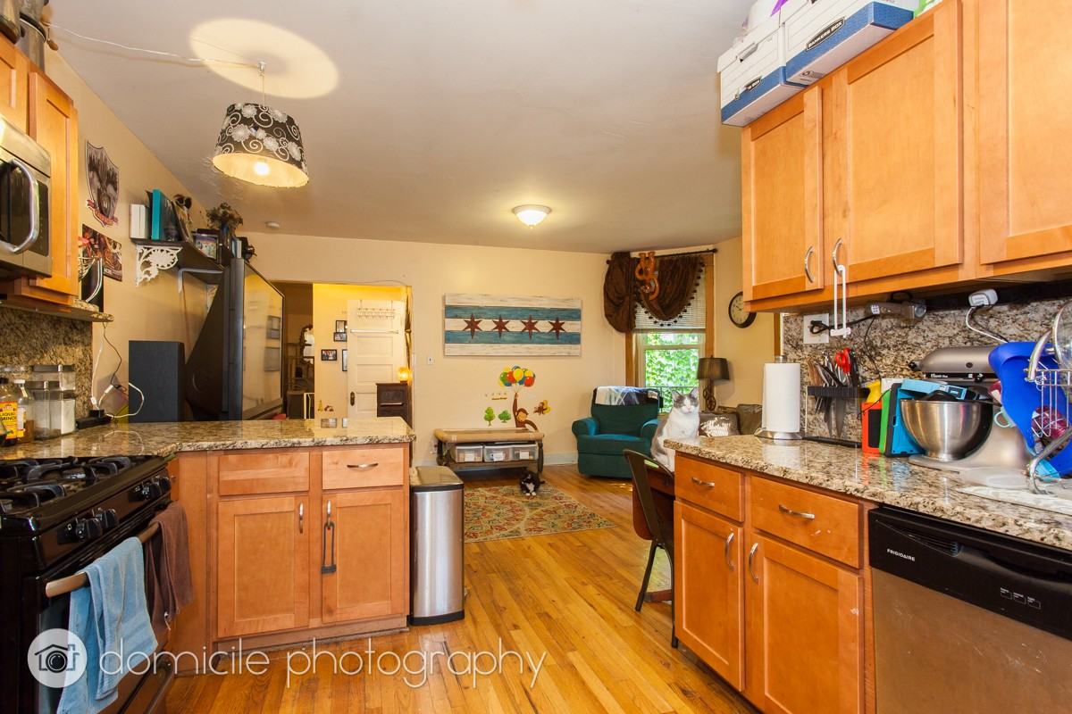 1533 W Leland Ave #1E - Photo 3 of 14