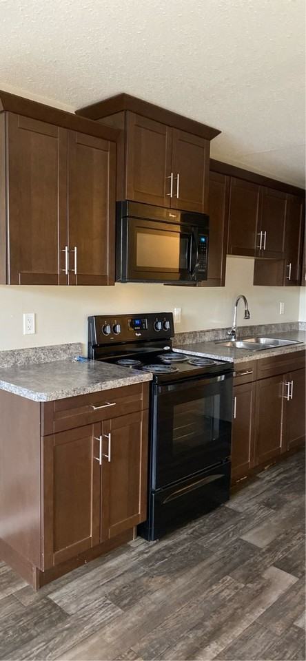4857 Liberty St #B - Photo 3 of 13