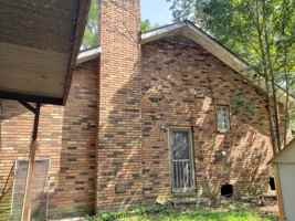 featured image of 621 Paradise Rd