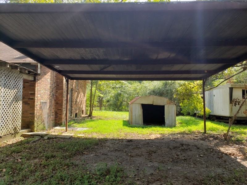 621 Paradise Rd - Photo 2 of 24