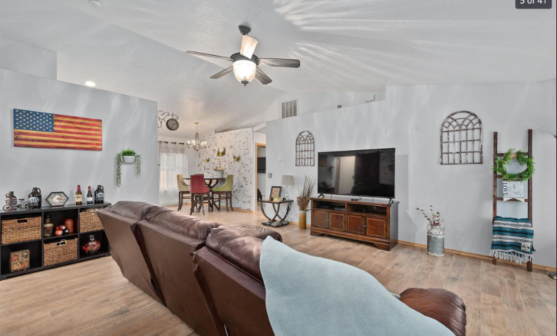 1043 Nw Kloe St - Photo 2 of 22