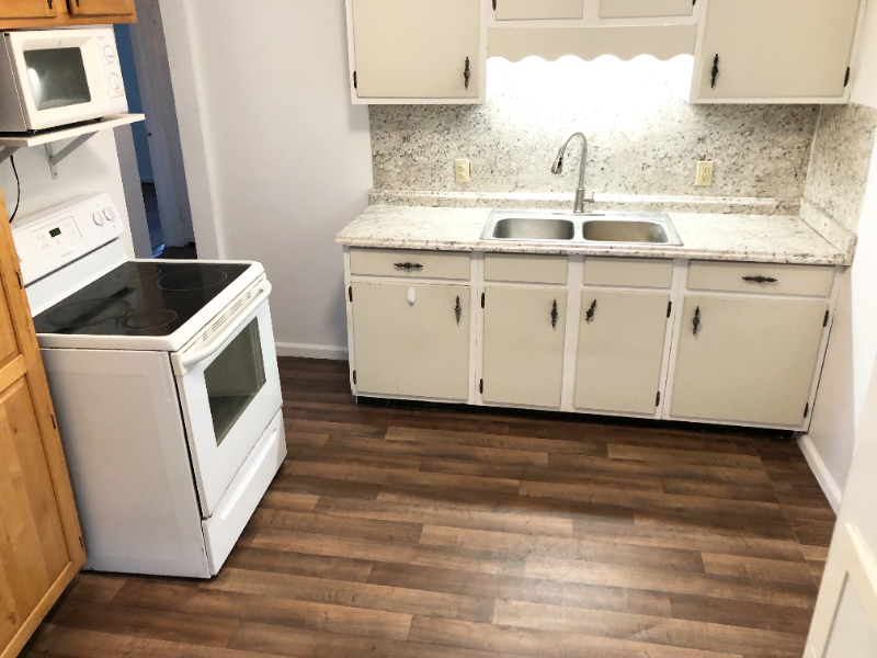 3153 W Mott Ave - Photo 2 of 5