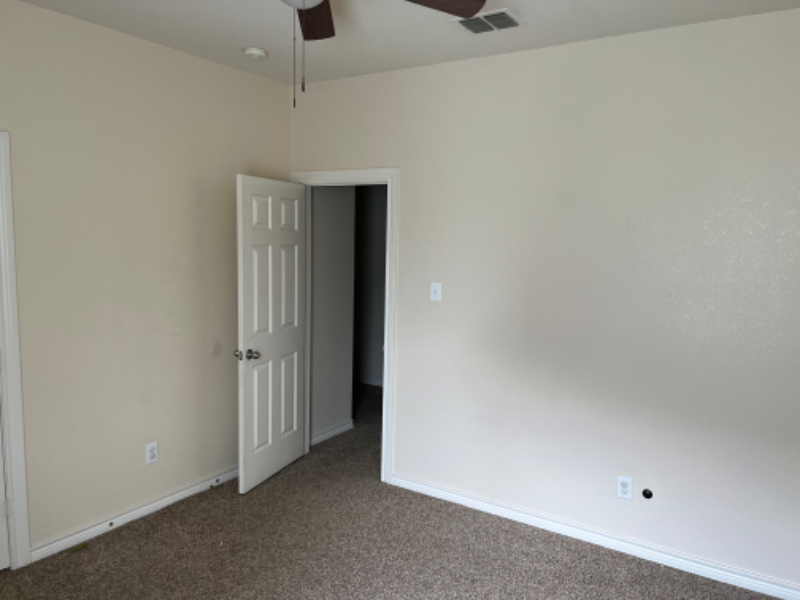 1738 Summerwood Ln - Photo 3 of 16