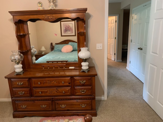 623 Scottsvale Dr #B - Photo 2 of 6
