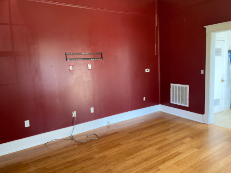 623 Uams Blvd #B - Photo 3 of 16