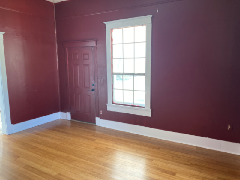 623 Uams Blvd #B - Photo 4 of 16