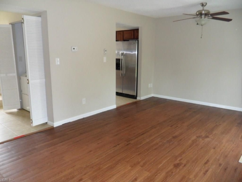 1 Pleasant Cir - Photo 4 of 7