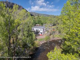 featured image of 410 N Mill St