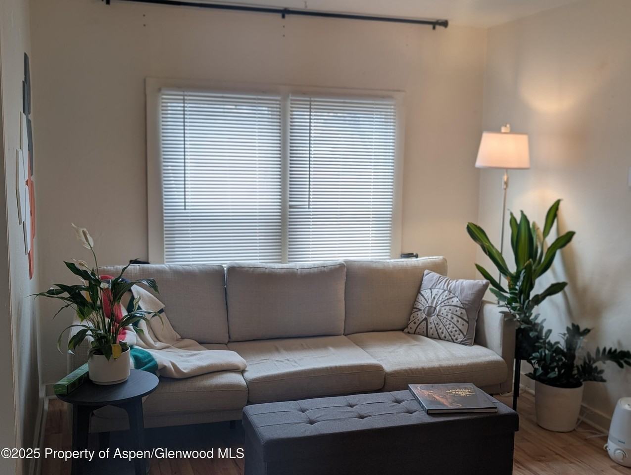 647 East Ave - Photo 6 of 10