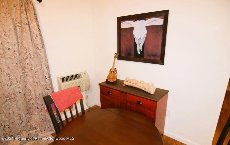 646 River View Dr - Photo 3 of 10