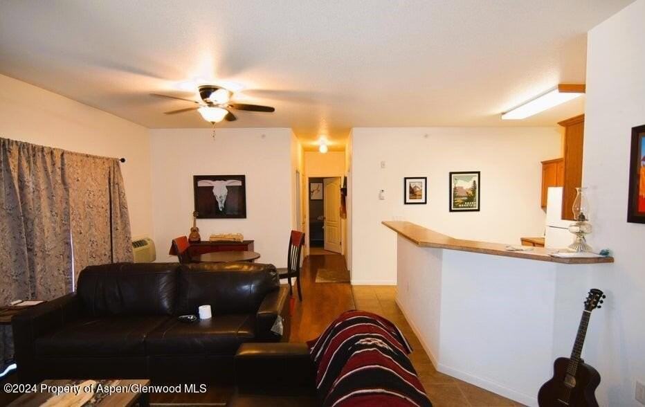 646 River View Dr - Photo 4 of 10