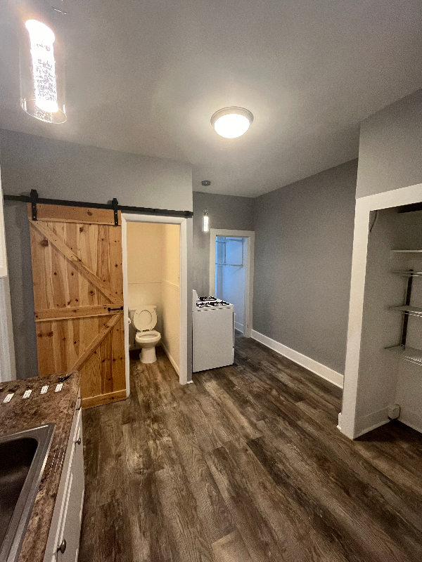 7 Home St #1R - Photo 2 of 8