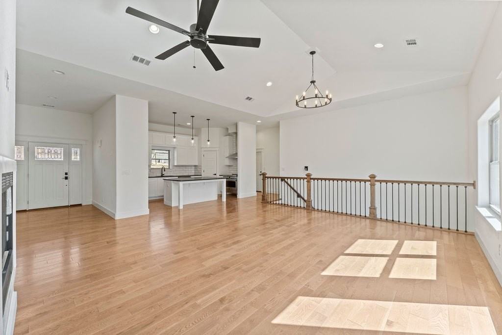 11 Pagham Ln - Photo 7 of 42