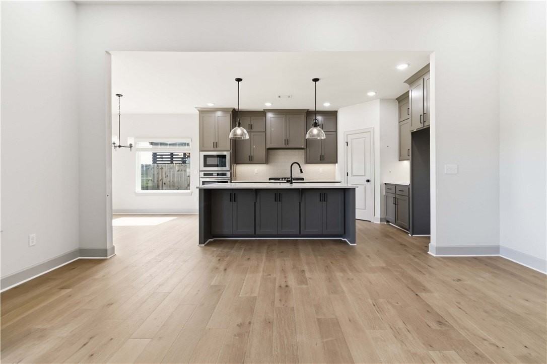 970 Trestle Ln - Photo 5 of 31