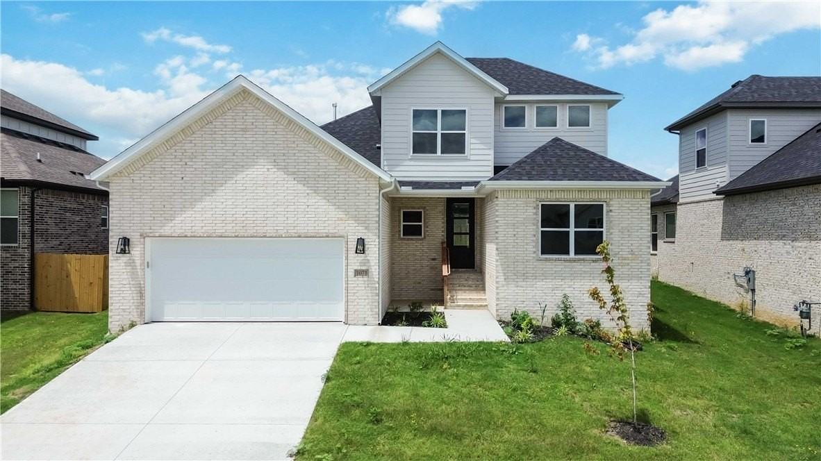 1071 Whistler Street - Photo 2 of 40