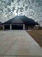 featured image of 3313 Sw Lucretia Rd