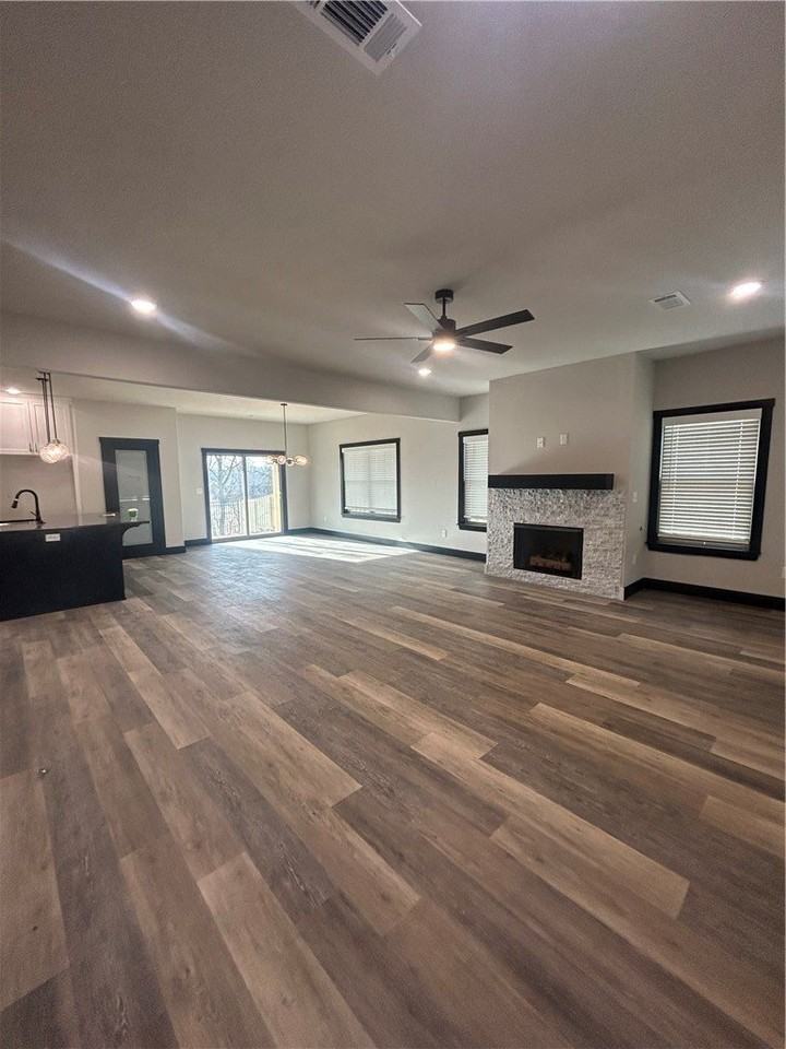 3313 Sw Lucretia Rd - Photo 3 of 36