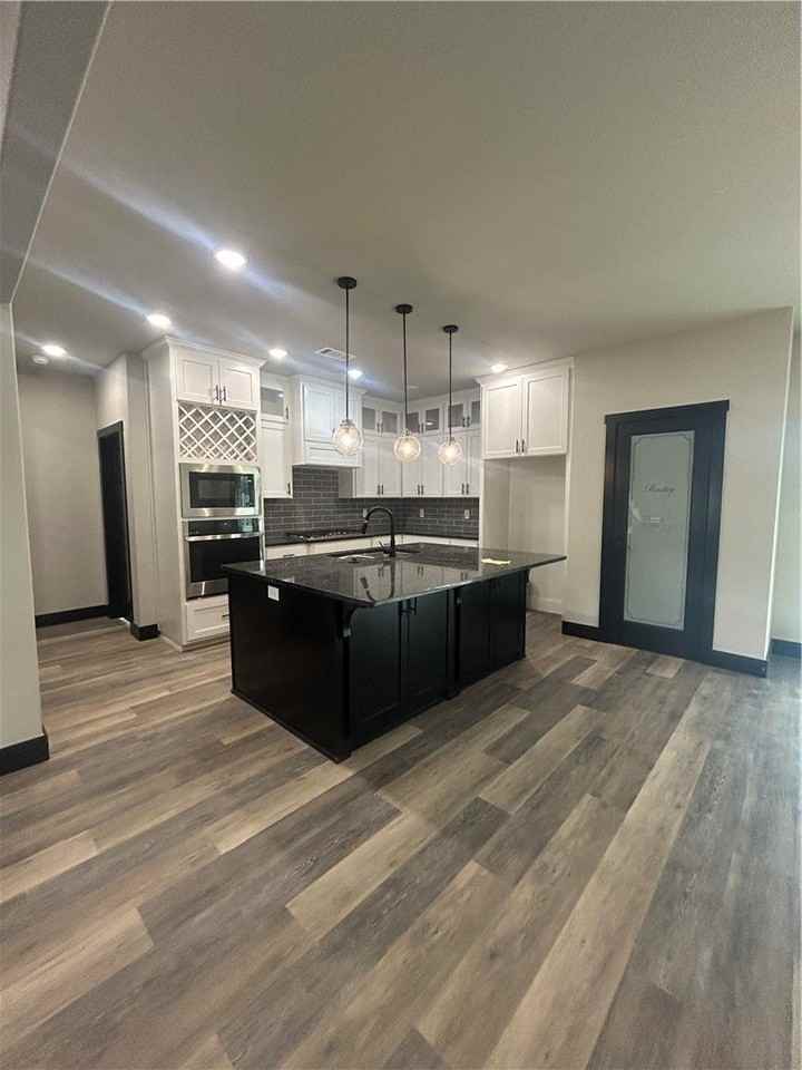 3313 Sw Lucretia Rd - Photo 5 of 36