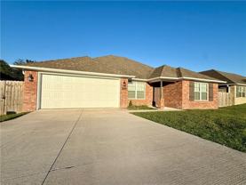817 Saddlebrook St - Photo 1 of 1