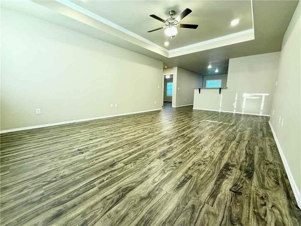 817 Saddlebrook St - Photo 2 of 16