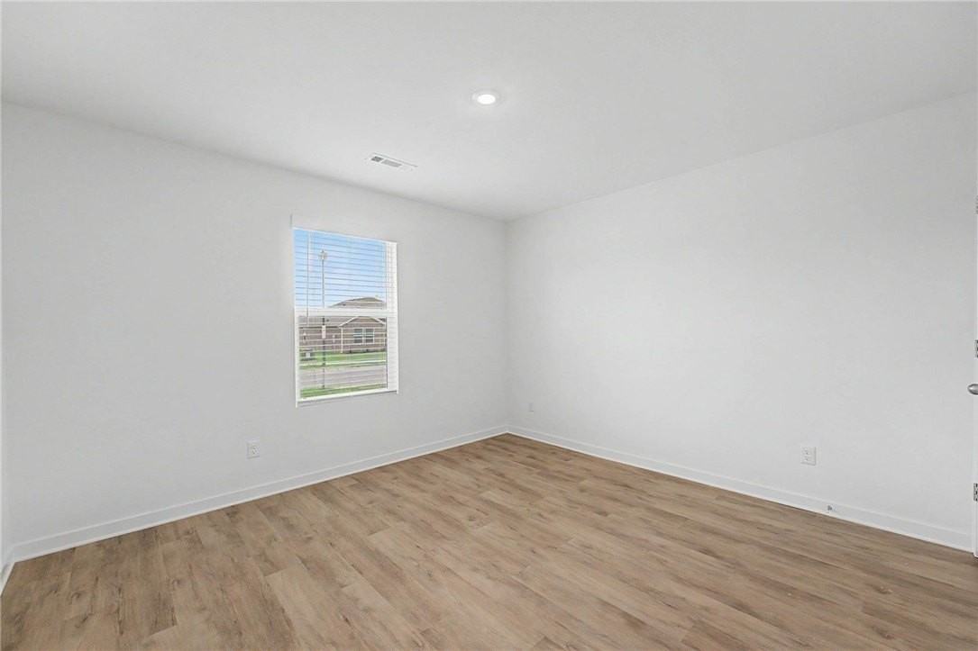 529 Nevada St - Photo 3 of 23