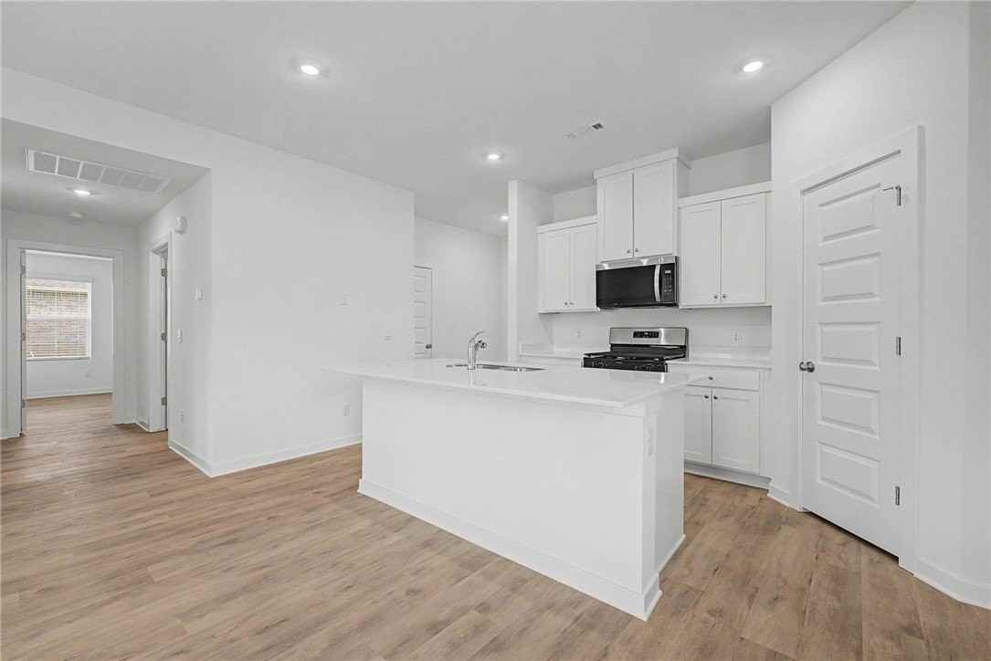 529 Nevada St - Photo 7 of 23