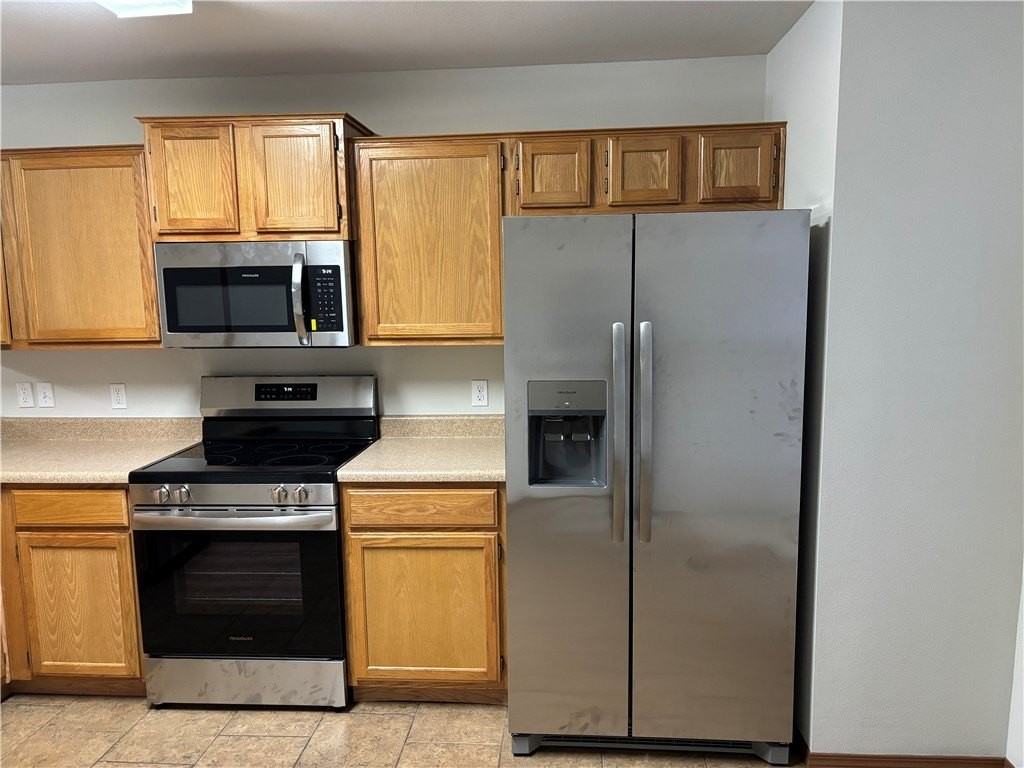 112 Sage St - Photo 6 of 11