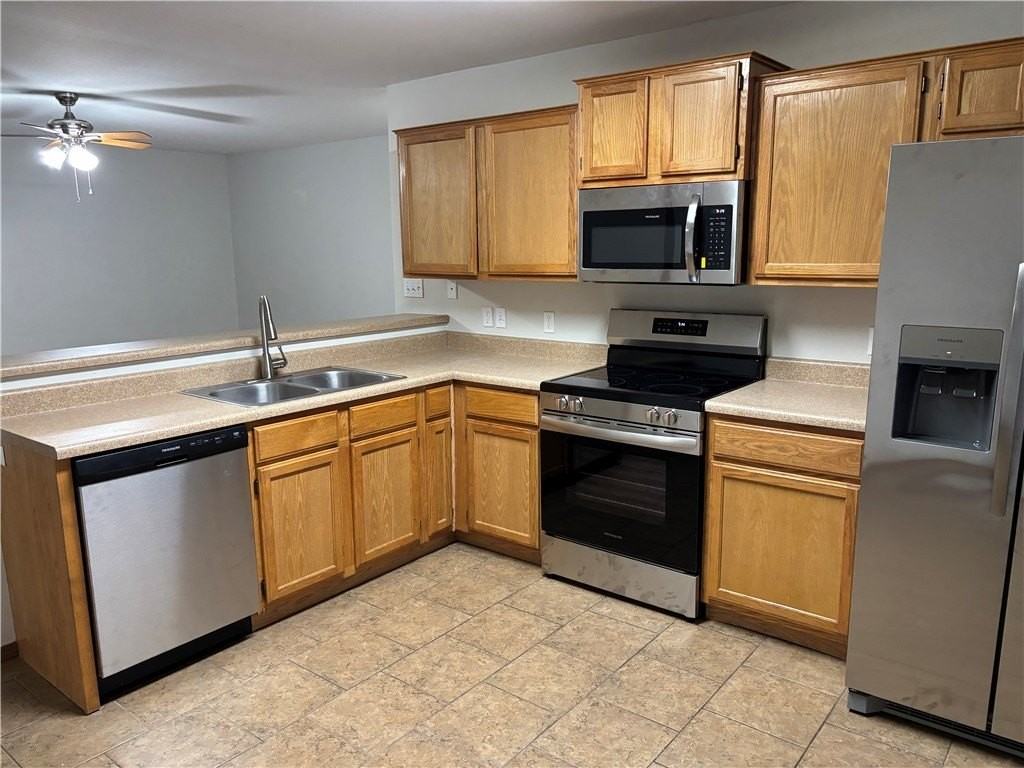 112 Sage St - Photo 7 of 11