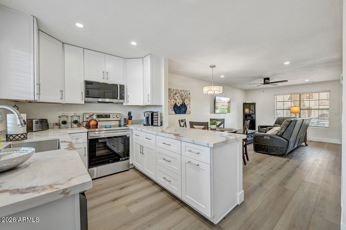 4901 E Kelton Ln #1033 - Photo 7 of 15