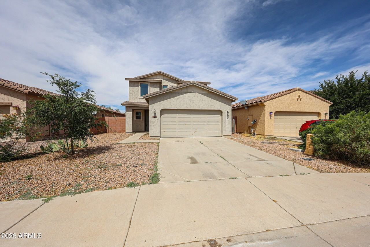 41298 W Parkhill Dr - Photo 3 of 37