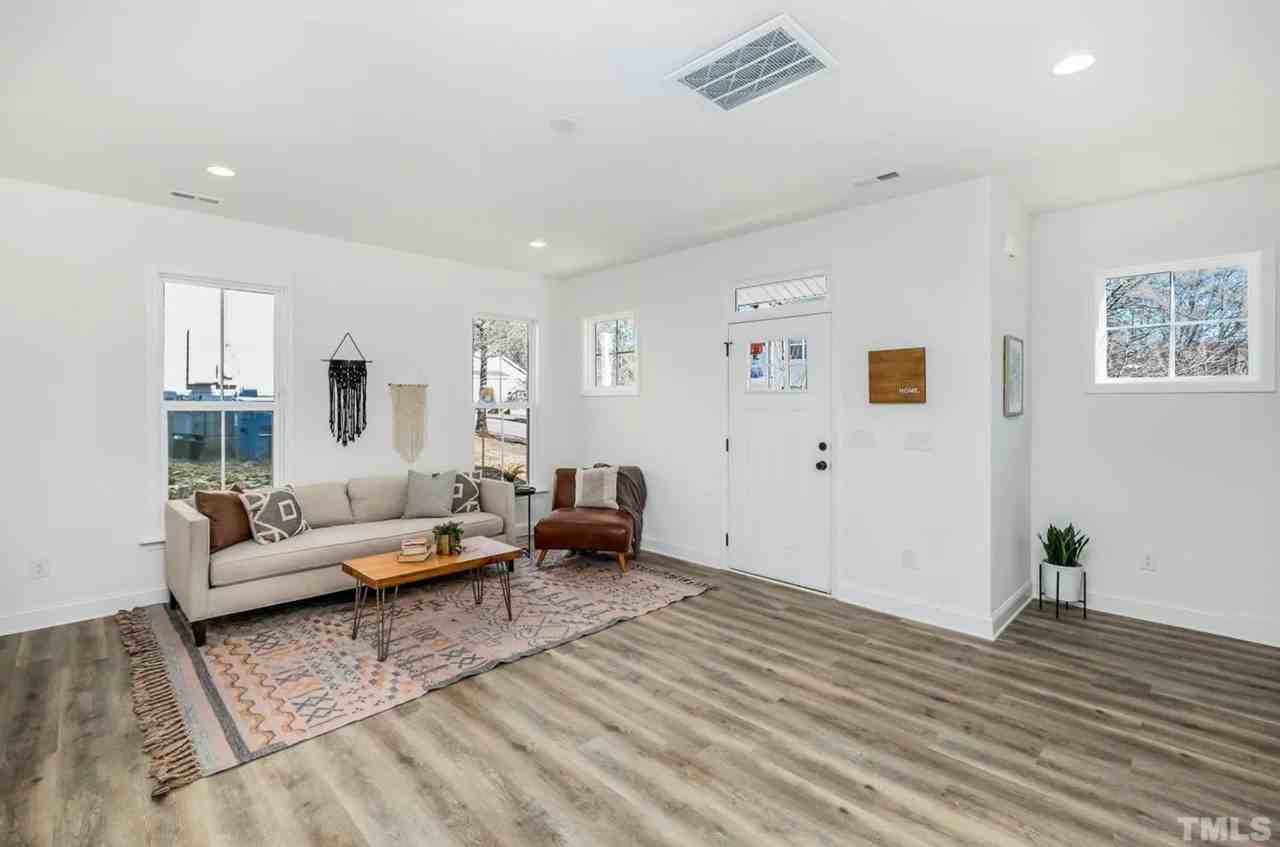 2807A Cannada Ave - Photo 5 of 18