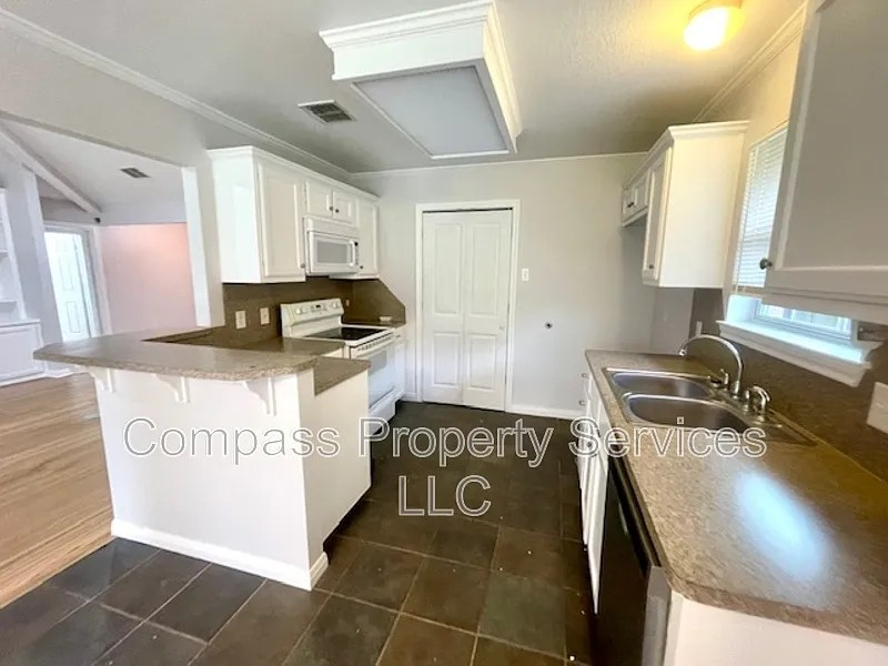2924 Palomino Trl - Photo 7 of 13