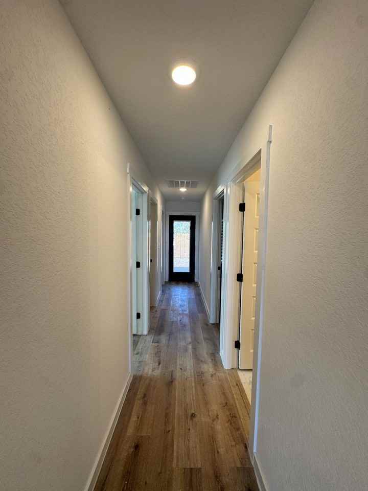 2105 Vista Cyn #B - Photo 5 of 19