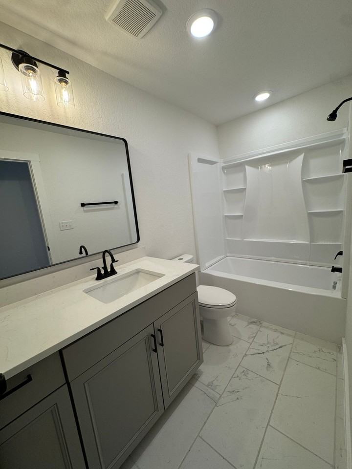 2105 Vista Cyn #B - Photo 7 of 19