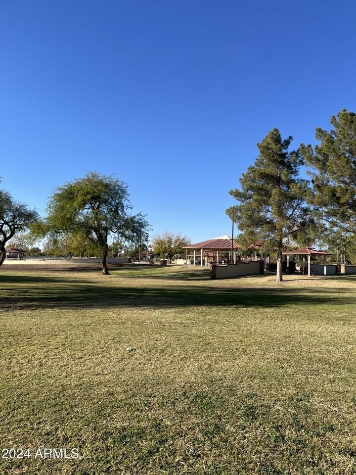 7211 W Irma Ln - Photo 6 of 16