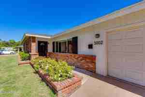 featured image of 5002 E Mitchell Dr