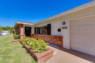 5002 E Mitchell Dr - Photo 1 of 1
