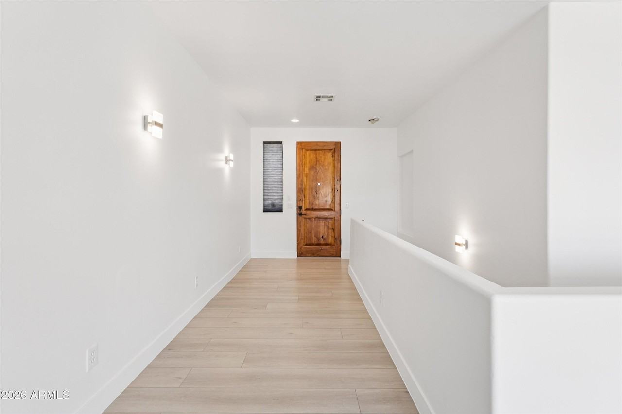 10011 N 1st Ave - Photo 6 of 43