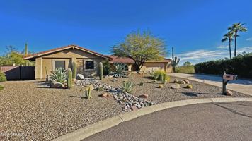 featured image of 17221 E Lantern Ln