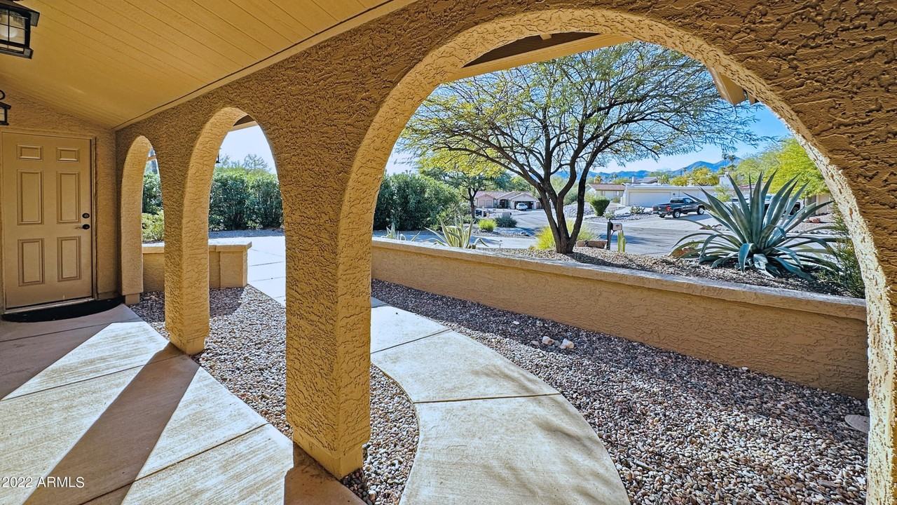 17221 E Lantern Ln - Photo 4 of 45