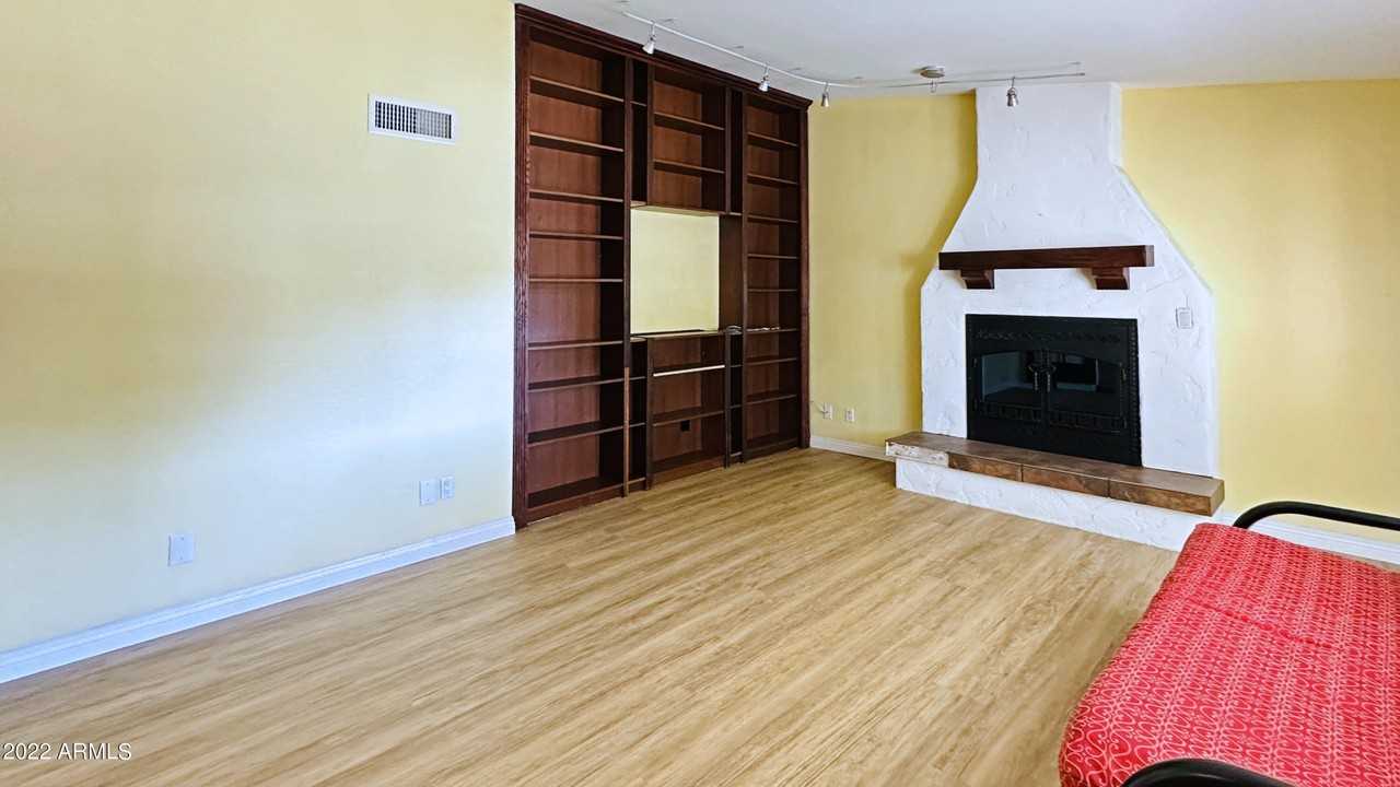 17221 E Lantern Ln - Photo 7 of 45