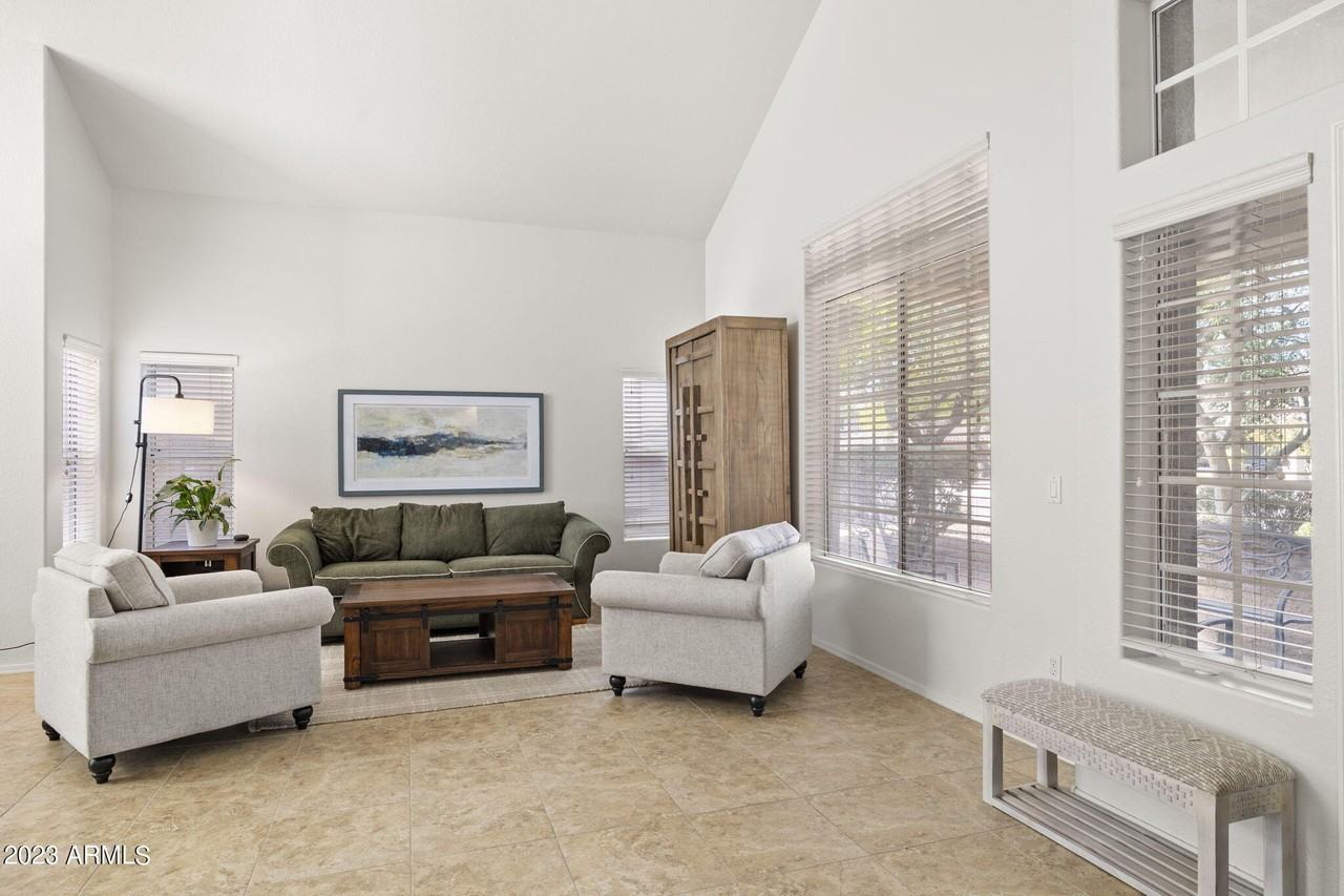 4515 E Mazatzal Dr - Photo 5 of 40